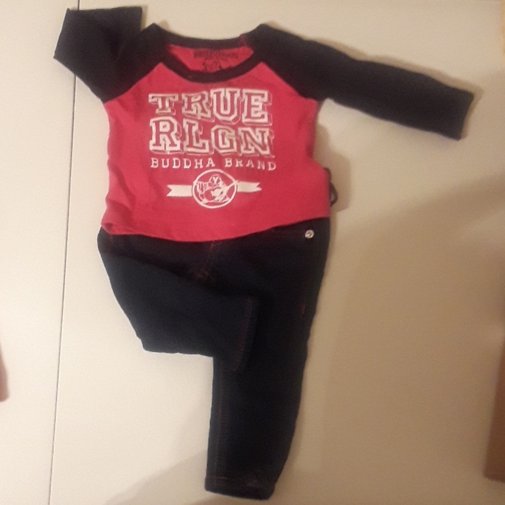 LIKE NEW TRUE RELIGION SKINNYJEANS LONGSLEEVE